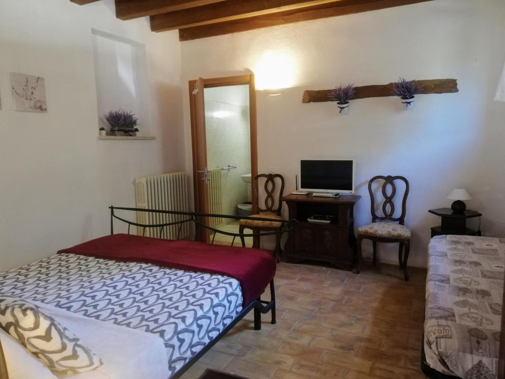 Le Ginestre Apartments Assisi Phòng bức ảnh